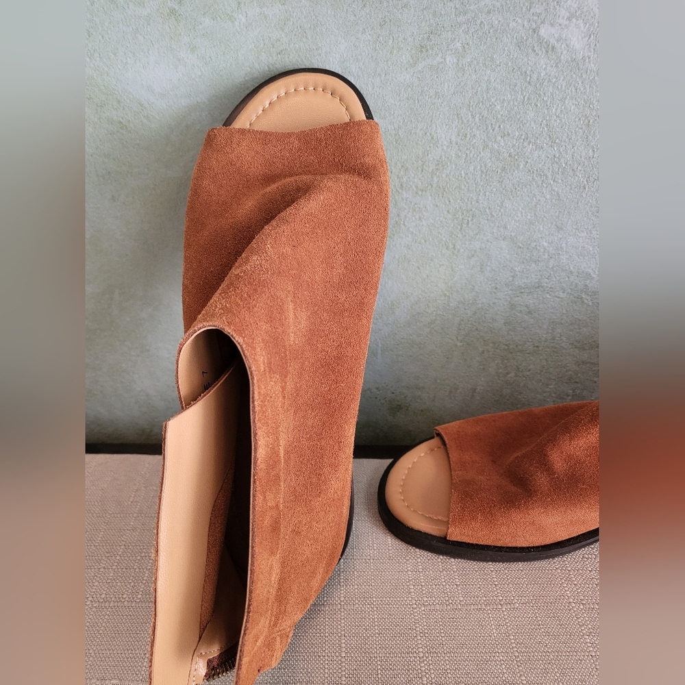New Tan Suede Designer Sandal, ALEXIE GOLO 7-7.5
